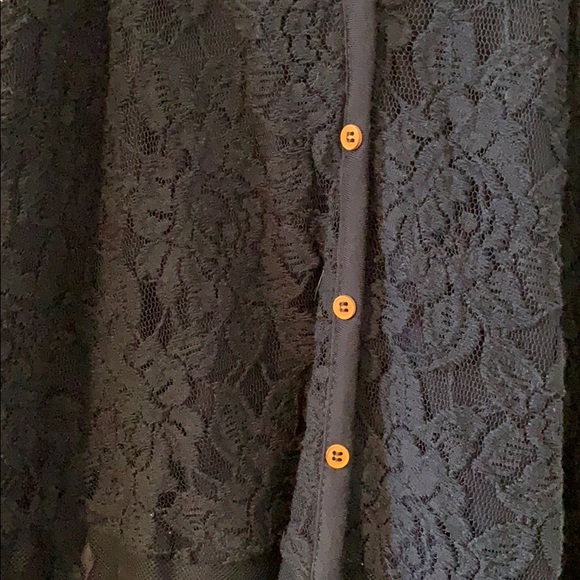 shirt - Picture 2 of 4